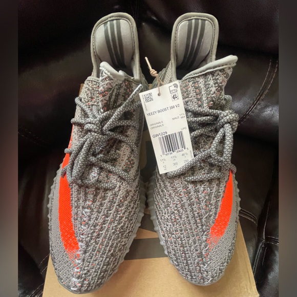 Adidas Yeezy Boost 350 V2 GW1229 Size 12 New w/ Tags + Box (Beluga Reflective) - Picture 10 of 10
